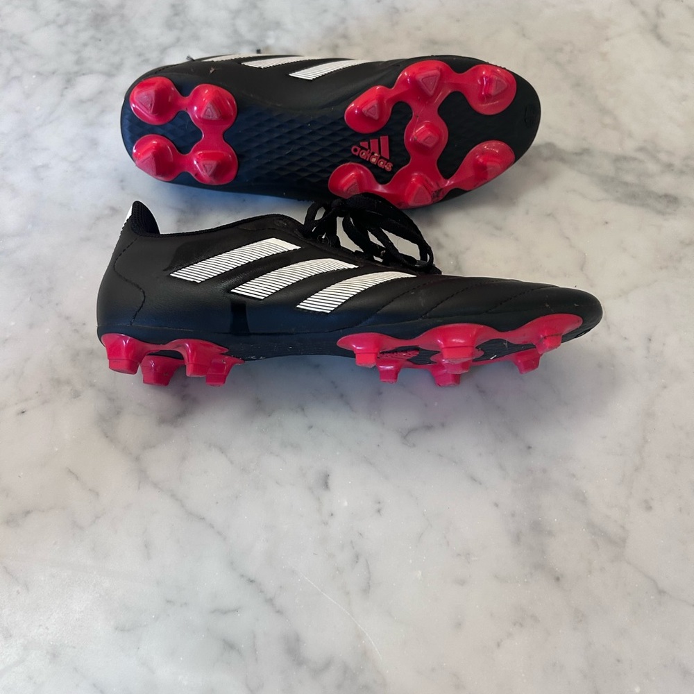 Adidas kids soccer cleats Size 8 - Picture 7 of 7